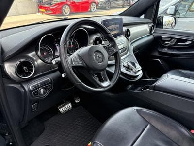 Mercedes V 300 V300 D LANG 4MATIC AMG LINE/ EXCLUSIVE/AHK/FULL/7 PLACES (2020) - Photo 13