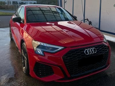 Audi A3 35 S-Line S-Tronic (2023) - Photo 1