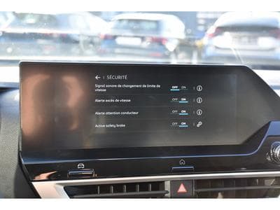 Citroën C4 1.5 BlueHDI Plus EAT8 REGUL CAM LANE 1° MAIN (2024) - Photo 12