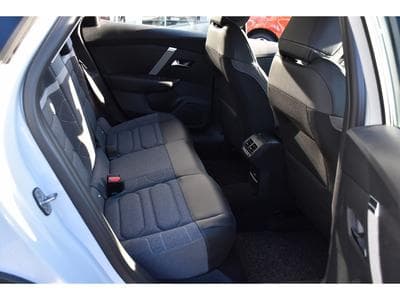 Citroën C4 1.5 BlueHDI Plus EAT8 REGUL CAM LANE 1° MAIN (2024) - Photo 7