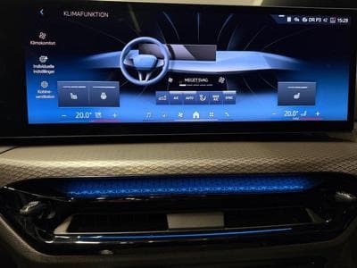 BMW 320 xDrive Touring (2025) - Photo 14