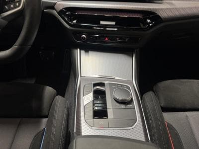 BMW 330 xDrive Touring (2025) - Photo 11