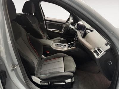 BMW 330 xDrive Touring (2025) - Photo 9
