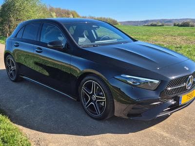 Mercedes A 180 A 180 D 116cv AMG LINE Auto 8G-DCT (2026) - Foto 1