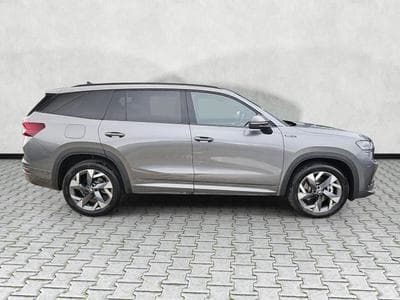 Skoda Kodiaq 2.0 TDI 142kW 4x4 Sportline (2025) - Photo 8