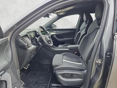 Skoda Kodiaq 2.0 TDI 142kW 4x4 Sportline (2025) - Photo 9