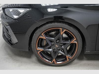 Cupra Leon ST 2,0 TSI (2025) - Photo 4