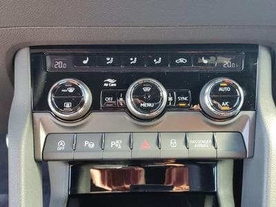 Skoda Karoq Sportline 2,0 TDI (2026) - Photo 10