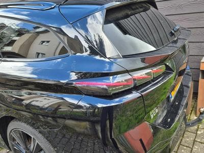 Peugeot 308 HDI Break (2023) - Photo 1