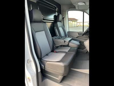 VW Crafter 30 2.0 TDI (2026) - Photo 6