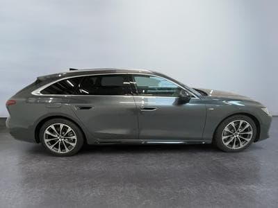 Audi A6 Avant S-Line 2.0 (2025) - Photo 5