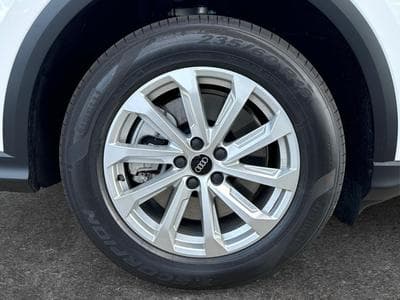 Audi Q5 Basis (2025) - Photo 9