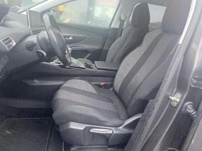 Peugeot 5008 7 places (2019) - Photo 13