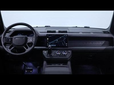 Land-Rover Defender 90 P400 xDynamic HSE (2024) - Foto 13