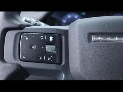 Land-Rover Defender 90 P400 xDynamic HSE (2024) - Foto 15