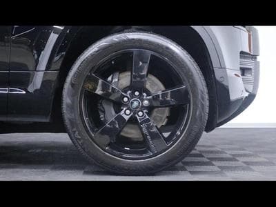 Land-Rover Defender 90 P400 xDynamic HSE (2024) - Foto 9