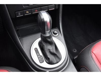 VW Beetle 1.4 TSI R-Line DSG TO CUIR FENDER GPS CAM XENON 1° MAIN (2016) - Photo 15