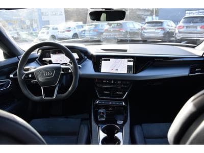 Audi e-tron 60 Quattro SUSP PNEU SG SPORT PLUS MEMO CAM360 JA20 1° MAIN (2022) - Photo 10