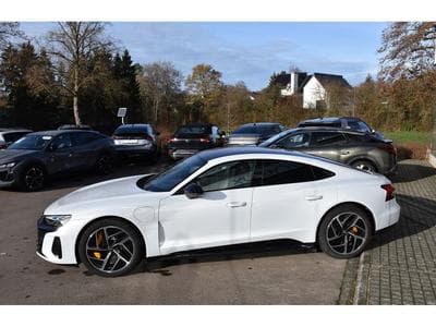 Audi e-tron 60 Quattro SUSP PNEU SG SPORT PLUS MEMO CAM360 JA20 1° MAIN (2022) - Photo 3