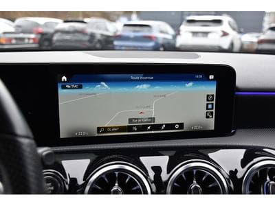 Mercedes A 200 AMG Line 7G DISTRONIC KEYLESS CAM NIGHT MIDLINE 1° MAIN (2023) - Photo 10