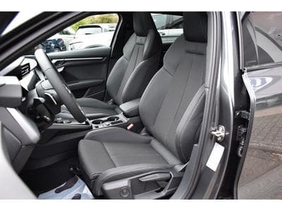 Audi A3 Sportback 35 TDI S-Line S-Tr. TO SONOS ACC SIDE MATRIX JA19 (2026) - Photo 7