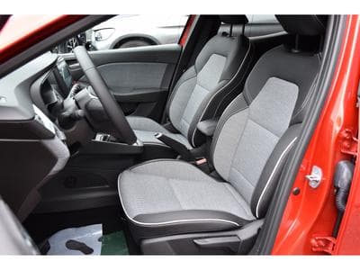 Renault Clio 1.0 TCE Techno CUIR SG CHAUFF GPS LANE CAM JA17 NEUVE (2025) - Photo 5