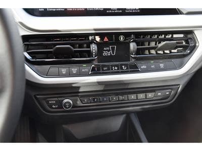 BMW 116 d REGUL GPS PDC LED 1° MAIN (2022) - Photo 14