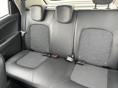 Renault Zoé ICONIC EV50 135HP (2023) - Foto 8