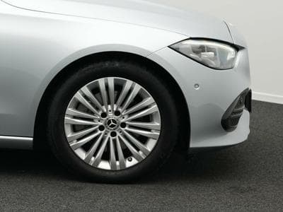 Mercedes C 200 d LED+Kamera+Totw+MBUX (2023) - Photo 8