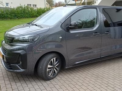 Peugeot Traveller 2.2 Diesel 180 EAT8 Allure L2 (2026) - Photo 1