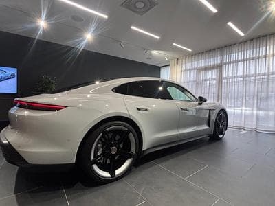 Porsche Taycan 4S Performance Plus (2020) - Photo 1