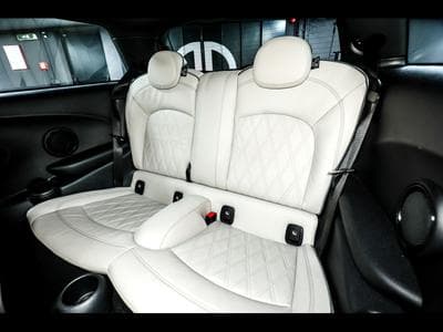 Mini Cooper S 3 PORTES YOURS TRIM – CHILI RED (2022) - Photo 14