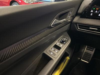 VW Golf R (2026) - Photo 14