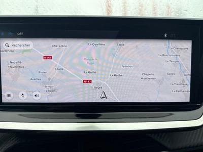 PEUGEOT 208 1.2 Hybrid 100ch Allure e-DCS6 (2024) - Foto 7