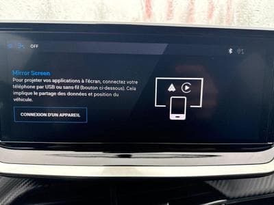 PEUGEOT 208 1.2 Hybrid 100ch Allure e-DCS6 (2024) - Foto 8