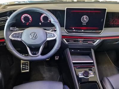 VW Tiguan R-LINE (2025) - Foto 2