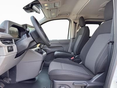 VW Caravelle COURT (2026) - Photo 9