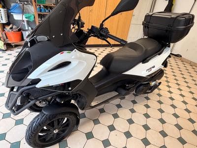 Gilera Fuoco Scooter Dreirad (2016) - Photo 1