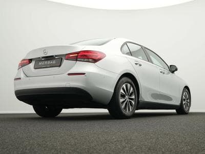 Mercedes A 180 d Lim Kamera+SHZ+MBUX+PTS (2020) - Foto 11