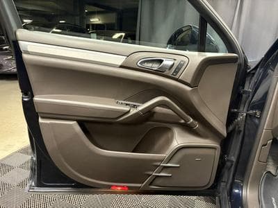 Porsche Cayenne 4.8 V8 Turbo 520cv PANO/CUIR/CAM360 (2016) - Foto 10