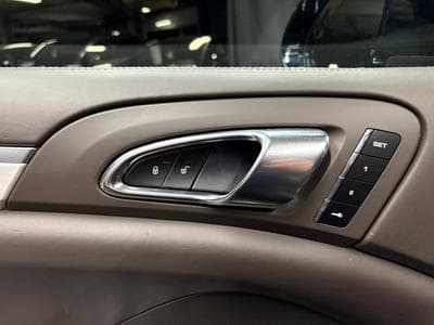 Porsche Cayenne 4.8 V8 Turbo 520cv PANO/CUIR/CAM360 (2016) - Foto 11