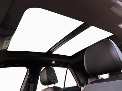 VW T-Roc R-Line+DSG+Pano+RearView (2024) - Foto 15