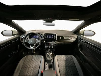 VW T-Roc R-Line+DSG+Pano+RearView (2024) - Photo 2