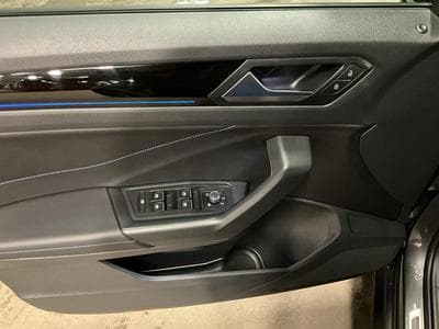 VW T-Roc R+DSG+4M+AHK+Black-Style+P.Travel (2024) - Foto 14