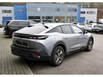 Peugeot 408 1.2 PureTech Allure EAT8 ACC LANE GPS CAM 1° MAIN (2024) - Foto 4