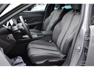 Peugeot 408 1.2 PureTech Allure EAT8 ACC LANE GPS CAM 1° MAIN (2024) - Foto 6