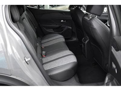 Peugeot 408 1.2 PureTech Allure EAT8 ACC LANE GPS CAM 1° MAIN (2024) - Foto 8