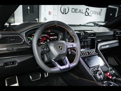 Lamborghini Urus S 4.0 V8  (666 CH) - AKRAPOVIC (2024) - Photo 11