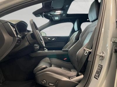 Volvo V60 Plus (2023) - Foto 9