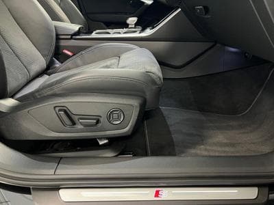 Audi A6 S-Line (2023) - Photo 13